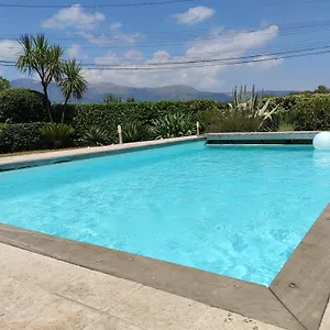 https://villa-roquefort-les-pins.fr-provencehotel.com